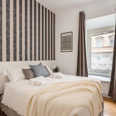 The Best Rent - Spacious Three-Bedroom Apartment Near The Colosseum Рим Экстерьер фото