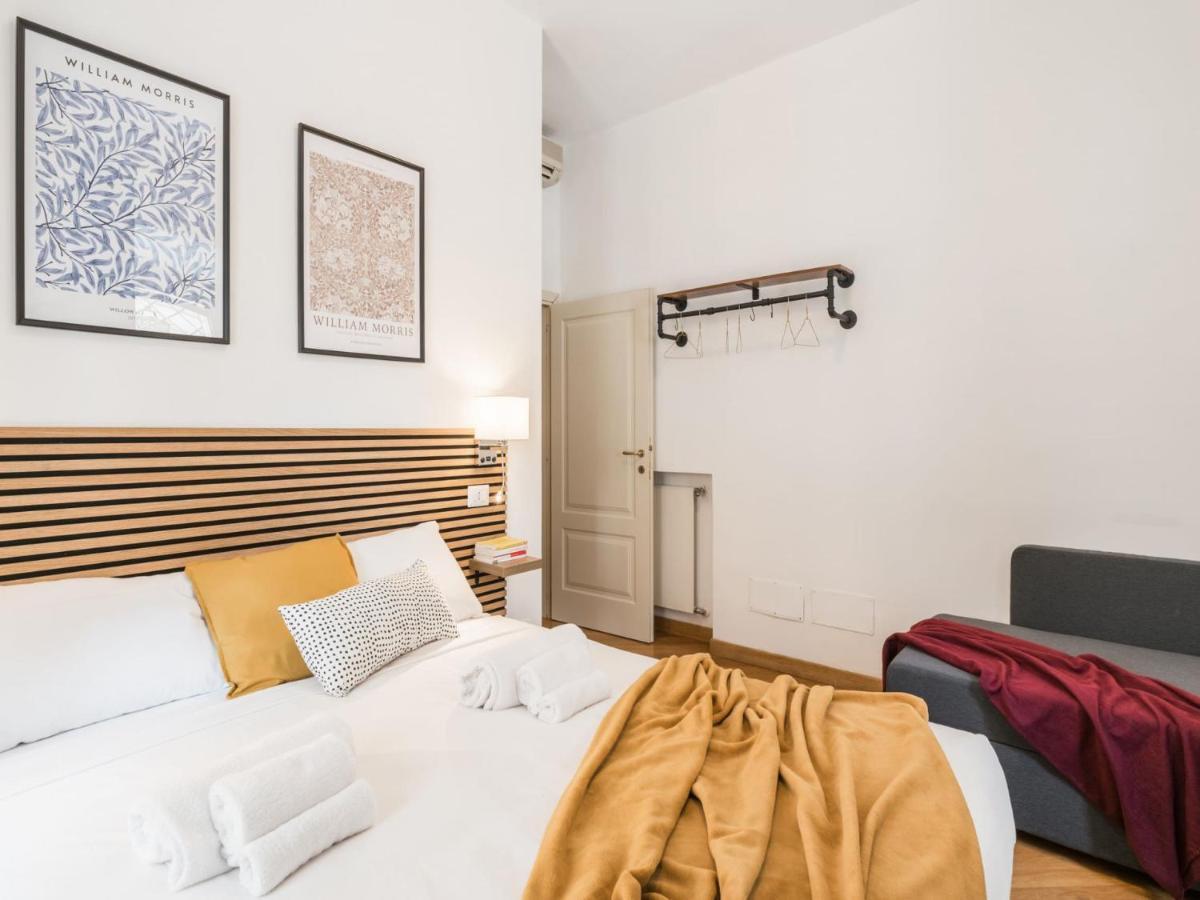 The Best Rent - Spacious Three-Bedroom Apartment Near The Colosseum Рим Экстерьер фото